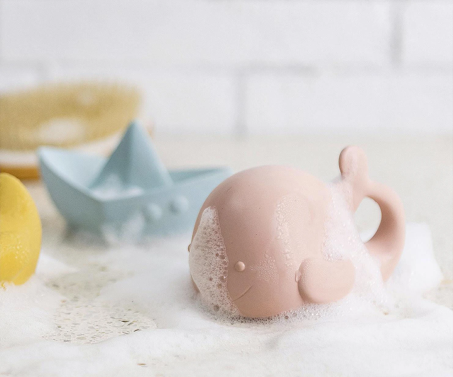 NATTOU BADEARTIKEL Gummiwal Rosa 4 NATTOU BADEARTIKEL Gummiwal Rosa – Bild 2